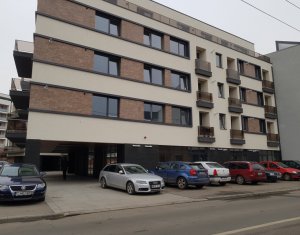 Üzlethelyiség kiadó, 138m2 on Cluj-napoca, Zóna Centru