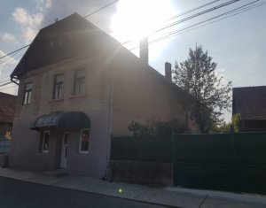 De vanzare casa, anexe si teren in Manastireni, la 45 min de Cluj