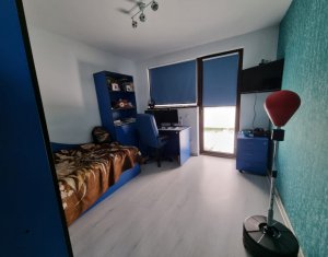 Casa cu 4 camere pe teren de 500m, cu priveliste splendida, in Salicea