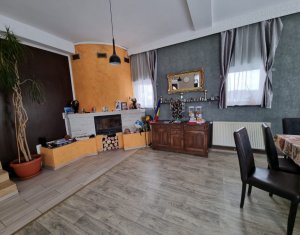 Casa cu 4 camere pe teren de 500m, cu priveliste splendida, in Salicea