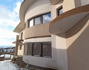 Casa cu arhitectura unica, 257 mp utili, 725 mp teren, Tineretului