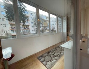 Appartement 3 chambres à vendre dans Cluj-napoca, zone Manastur