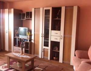 Appartement 3 chambres à vendre dans Cluj-napoca, zone Intre Lacuri