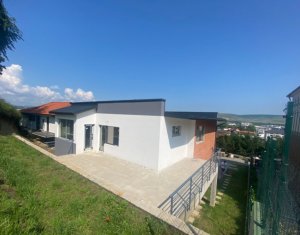 Casa noua, 220 mp, P+E, 719 mp teren,  zona deosebita, Floresti, Cluj