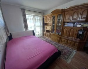 Apartament 3  camere si curte privata Floresti