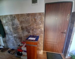 Apartament 3  camere si curte privata Floresti