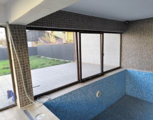 Casa individuala, 246 mp + 40 mp spatiu comercial, piscina interioara, Someseni