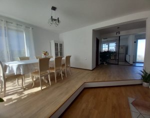 Maison 3 chambres à vendre dans Sannicoara, zone Centru