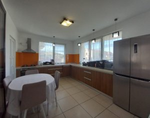 Maison 3 chambres à vendre dans Sannicoara, zone Centru