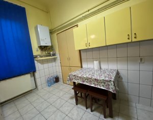 Apartament cu 2 camere, 64 mp+terasa 14 mp, Ultracentral