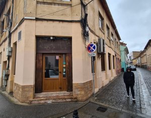 Espace Commercial à louer dans Cluj-napoca, zone Centru