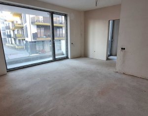 Apartament cu 2 camere, foarte spatios, 3 balcoane zona semicentrala Cluj-Napoca