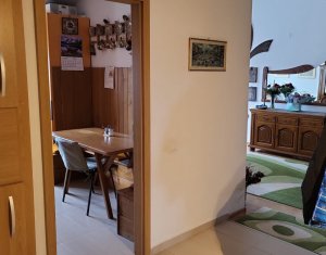 Apartament de 3 camere, finisat modern, cu PANORAMA SUPERBA asupra orasului ! 