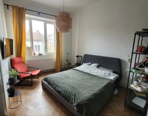 Apartament deosebit si spatios 86mp, semicentral strada Horea 