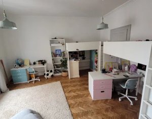 Apartament deosebit si spatios 86mp, semicentral strada Horea 