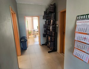 House 8 rooms for rent in Cluj-napoca, zone Intre Lacuri