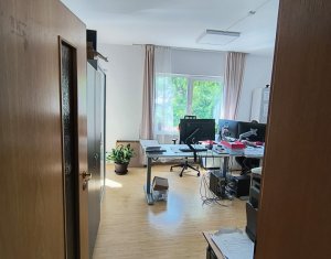 Bureau à louer dans Cluj-napoca, zone Intre Lacuri