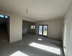 Casa duplex, P+E, 124 mp, 500mp gradina, priveliste superba, intrare Campenesti