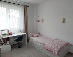 Appartement 3 chambres à vendre dans Floresti