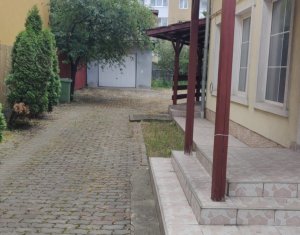 Casa  cu 7 camere si gradina , zona exclusivista  din cartierul Manastur