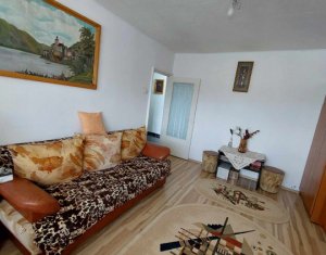 Apartament 3 camere, 2 bai, etaj intermediar, Zorilor, Cluj Napoca