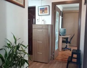 Appartement 3 chambres à vendre dans Cluj-napoca, zone Manastur