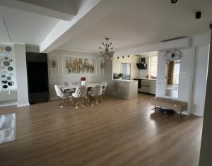 Apartament cu 4 came vânzare zona Voronet, priveliște superba asupra Cluj-Napoca