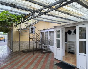 Maison 9 chambres à vendre dans Cluj-napoca, zone Dambul Rotund