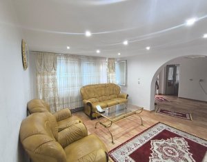 Maison 9 chambres à vendre dans Cluj-napoca, zone Dambul Rotund