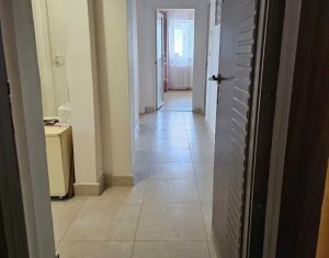 Appartement 3 chambres à vendre dans Cluj-napoca, zone Manastur