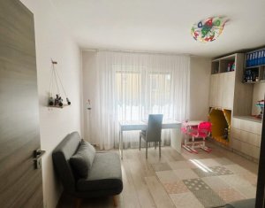 Apartament in vila, 3 camere, 2 bai, 96mp, Andrei Muresanu