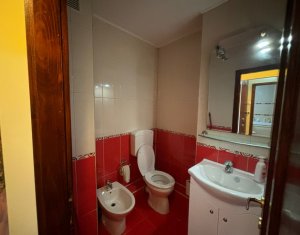 Appartement 3 chambres à louer dans Cluj-napoca, zone Marasti