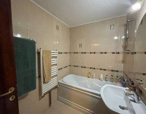 Apartament de inchiriat, cu 3 camere, zona Clujana!