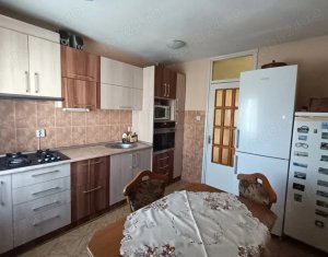 Apartament cu 4 camere in Manastur, zona Piata Ion Mester