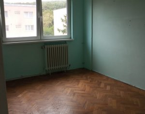 De vanzare apartament cu 4 camere Manastur