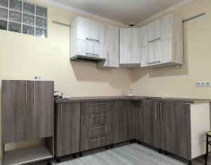 Apartament cu 4 camere in vila, Centru, zona Pietei Mihai Viteazul