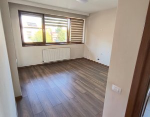 Bureau à louer, 240m2 dans Cluj-napoca, zone Andrei Muresanu