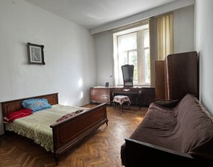 Spatiu birou 70mp, etaj 1 cu balcon, la strada Horea 