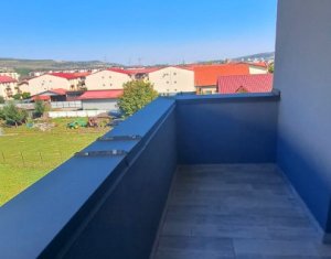 Apartment 3 rooms for rent in Floresti