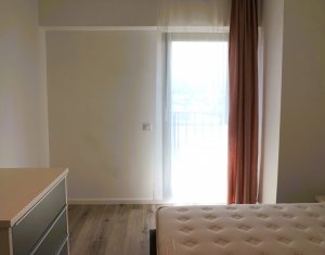 Apartament in West City Tower, cu priveliste, orientat spre sud