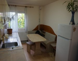 Appartement 3 chambres à vendre dans Cluj-napoca, zone Intre Lacuri