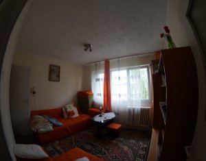 Apartament cu 4 camere decomandat Minerva