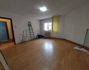 Appartement 3 chambres à vendre dans Cluj-napoca, zone Manastur