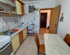 Apartament in vila, zona Engels, cartier Andrei Muresanu