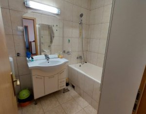 Apartament in vila, zona Engels, cartier Andrei Muresanu