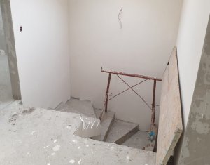 Maison 4 chambres à vendre dans Cluj-napoca, zone Borhanci