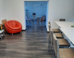 Bureau à louer dans Cluj-napoca, zone Centru