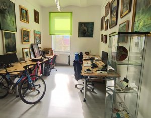 Bureau à louer, 60m2 dans Cluj-napoca