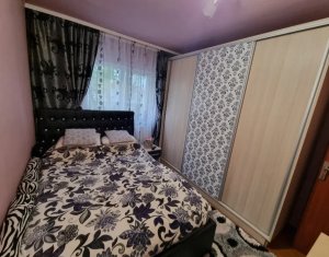 Appartement 3 chambres à vendre dans Cluj-napoca, zone Intre Lacuri