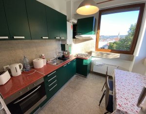 Apartament 2 camere, semidecomandat, 60mp cu terasa, central 